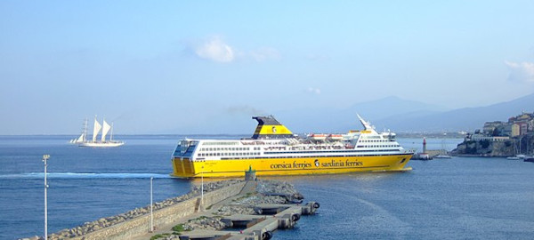 Corsica Ferries à Bastia