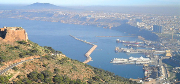 Vue sur le port d'Oran